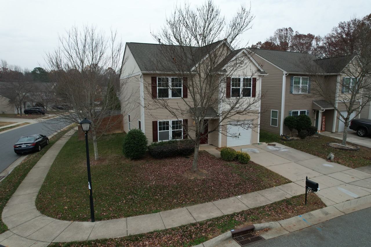 2703 Bramble Ridge Ct - Photo 2 of 2