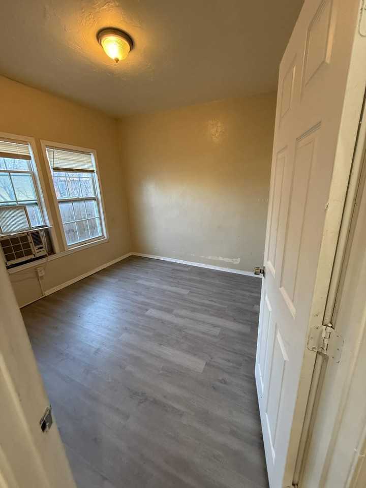 2218 S Taylor St #3 - Photo 2 of 9