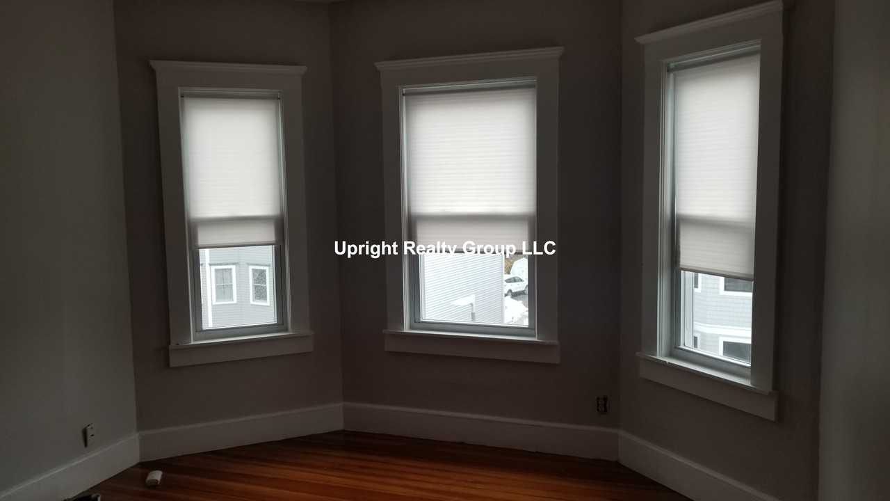 19 Roseclair St #3 - Photo 7 of 15