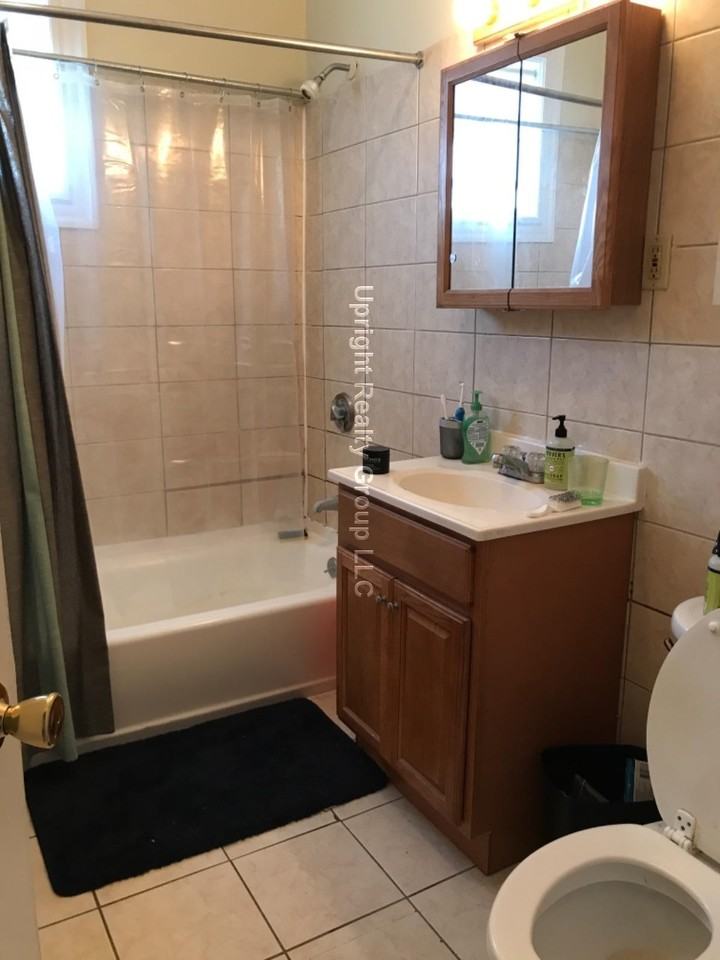 107 Sydney St #2 - Photo 4 of 11
