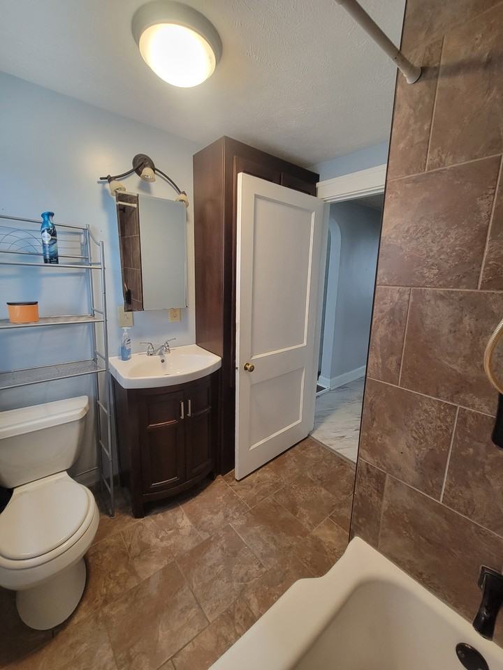 417 Beaver St #1 - Photo 7 of 18