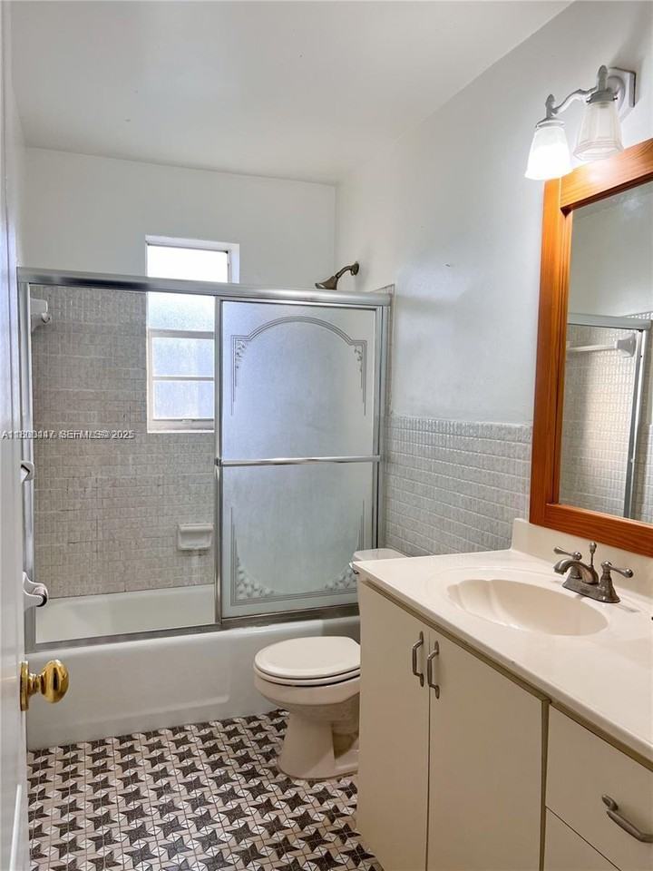 7950 Southwest 5th Street #7950 - Photo 7 of 12