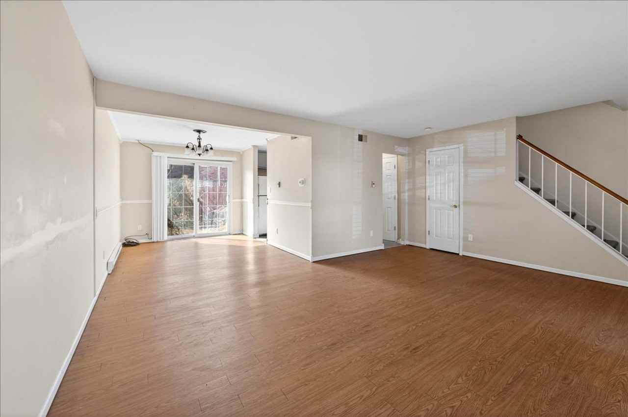 715 715 - 717  Southfield Ct. - Photo 3 of 15