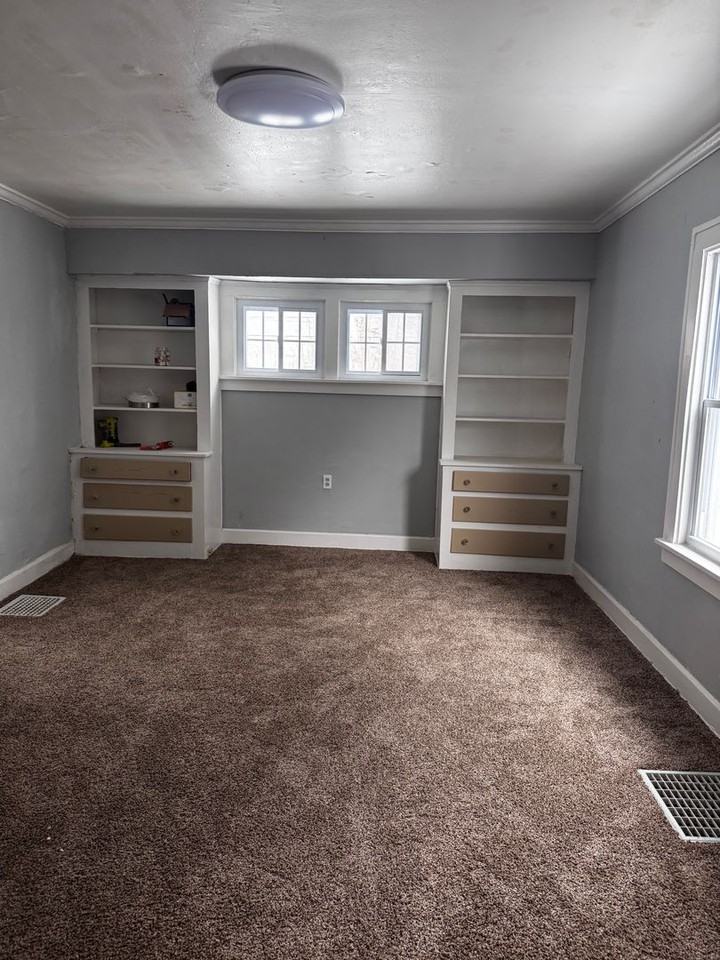 912 Elbon Rd - Photo 2 of 7