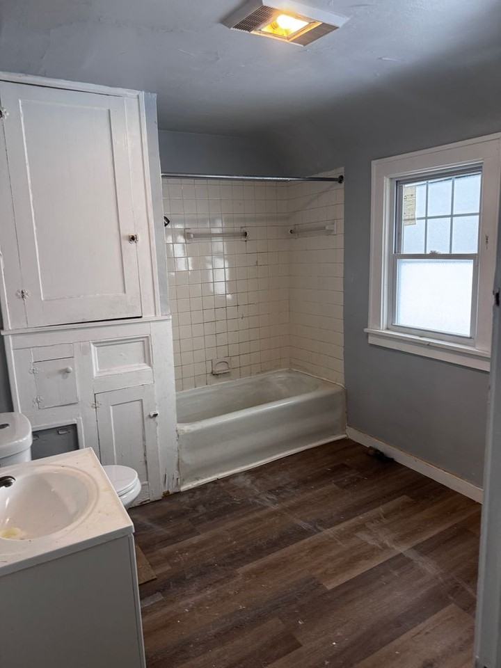 912 Elbon Rd - Photo 3 of 7