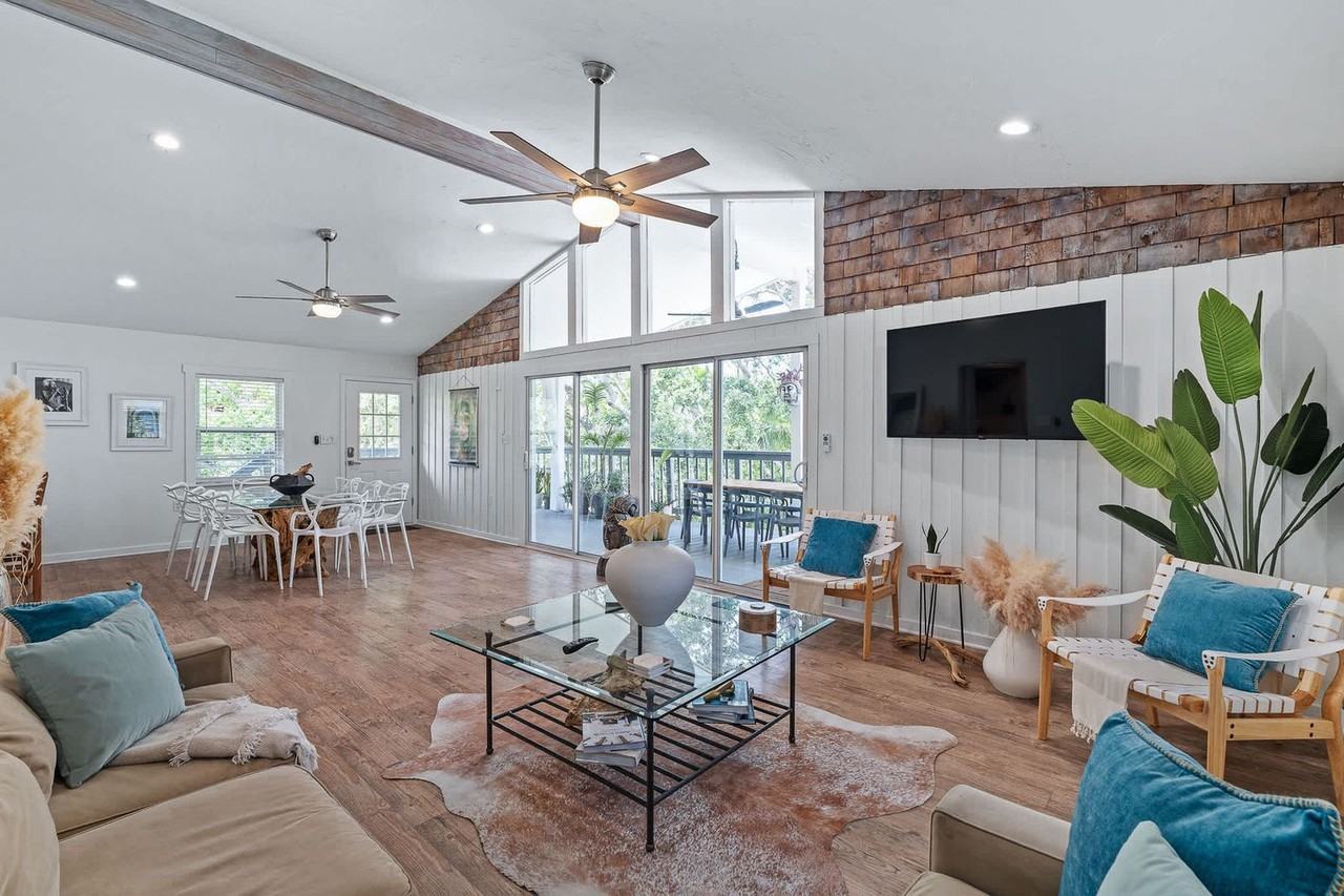 120 Sherwood Ave #1281951P - Photo 3 of 50