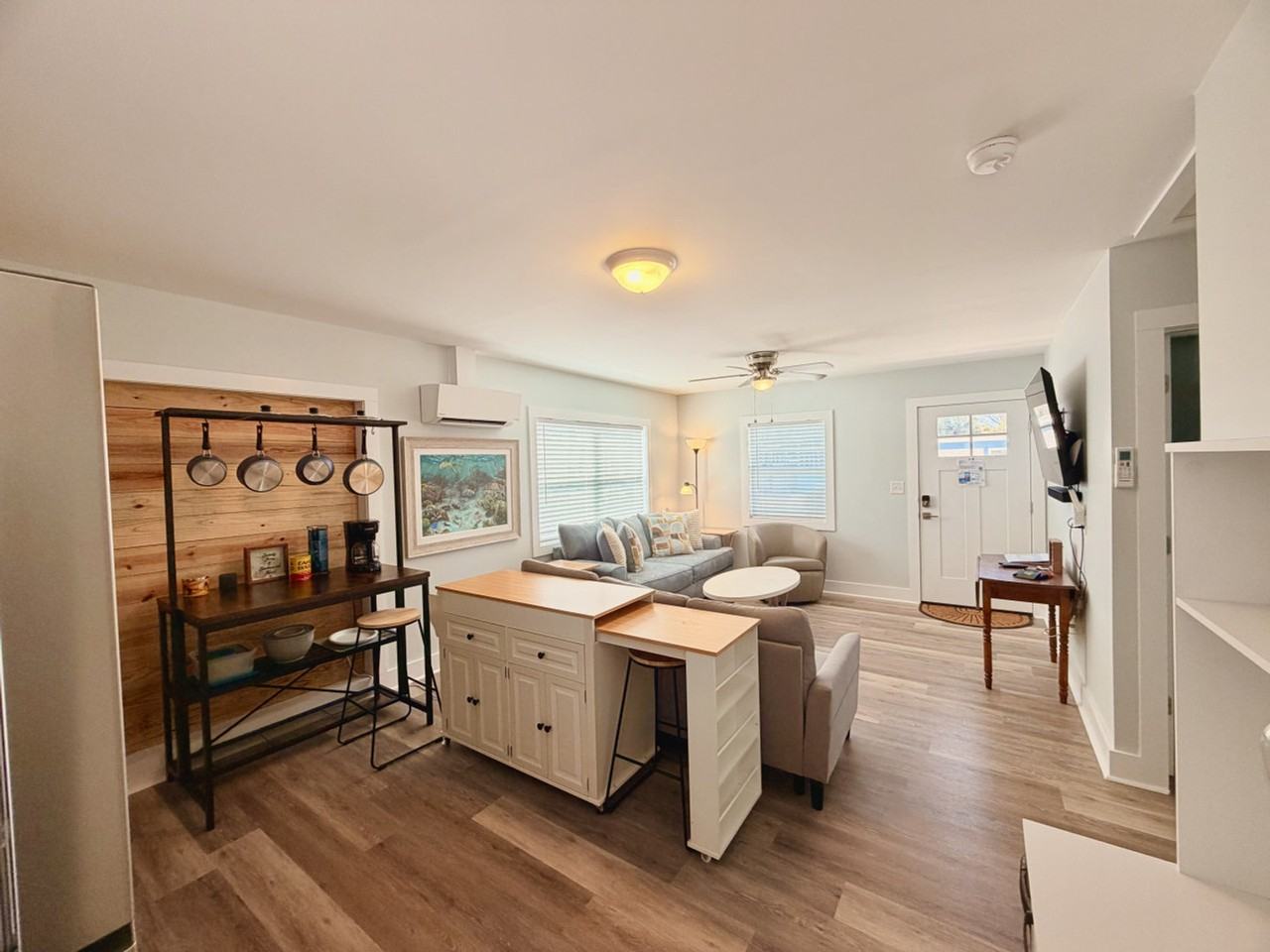 216 La Paloma Pl #1297497P - Photo 3 of 21