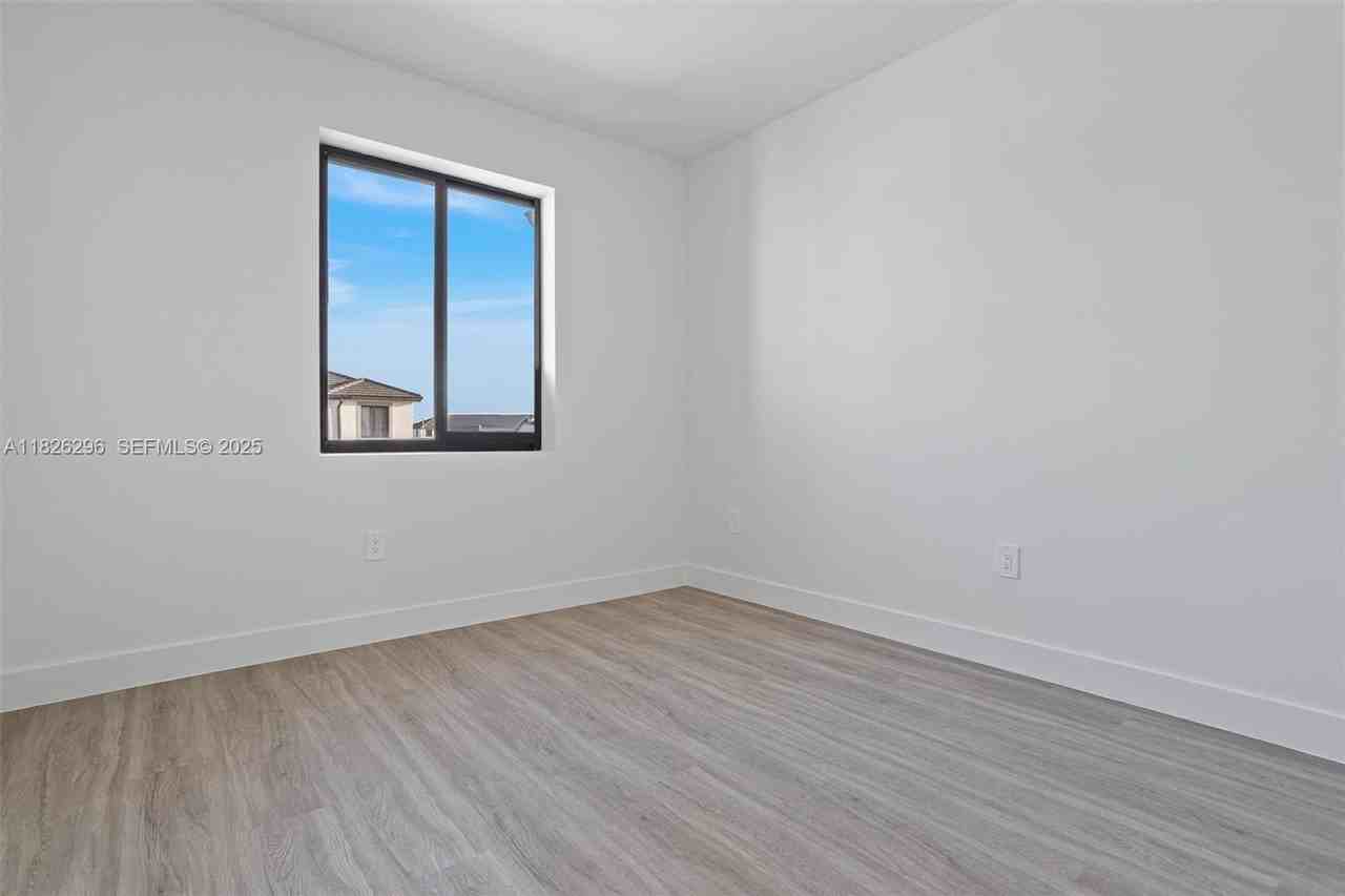 34417 Southwest 189th Court #3 - Photo 4 of 30