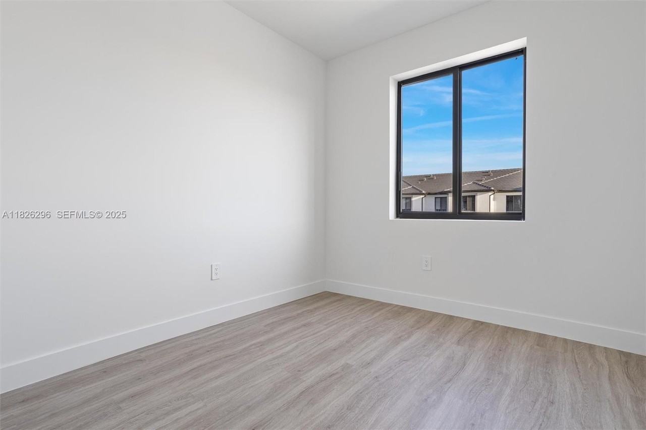 34417 Southwest 189th Court #3 - Photo 6 of 30