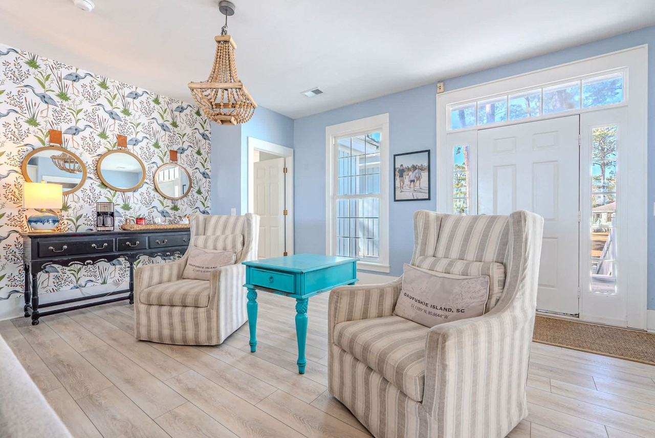 152 Ave Of Oaks #1316250P - Photo 4 of 46