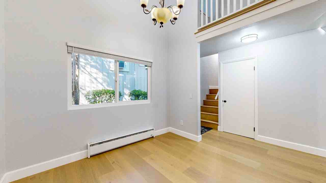 6462 Meadow Pines Ave - Photo 7 of 47