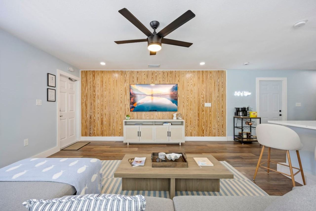 79 South Brevard Avenue - Photo 2 of 50