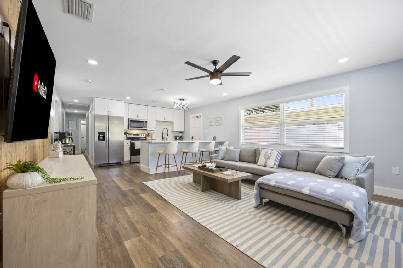 79 South Brevard Avenue - Photo 5 of 50