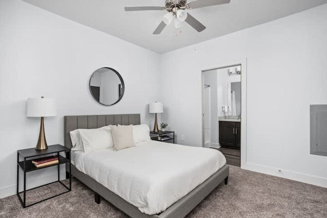 8510 Westfield Boulevard - Photo 7 of 58