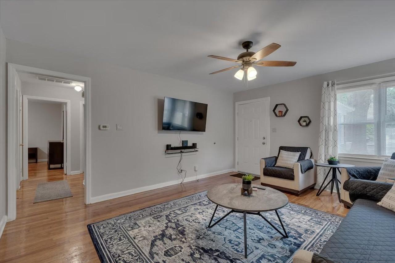 804 Urban Ave #1391825P - Photo 4 of 24