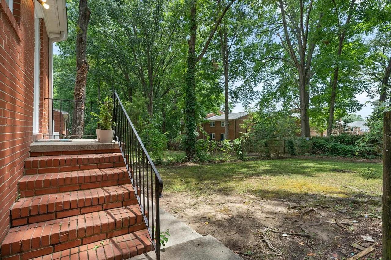 804 Urban Ave #1391825P - Photo 2 of 24