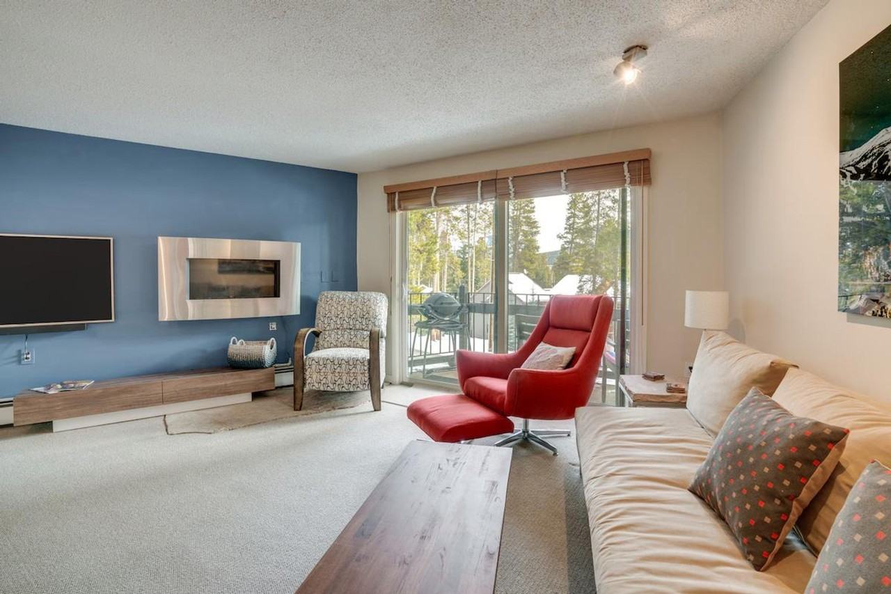 1127 Ski Hill Rd #1385849P - Photo 4 of 24