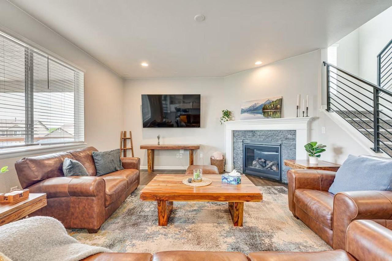 778 S 10th St #1386063P - Photo 5 of 34