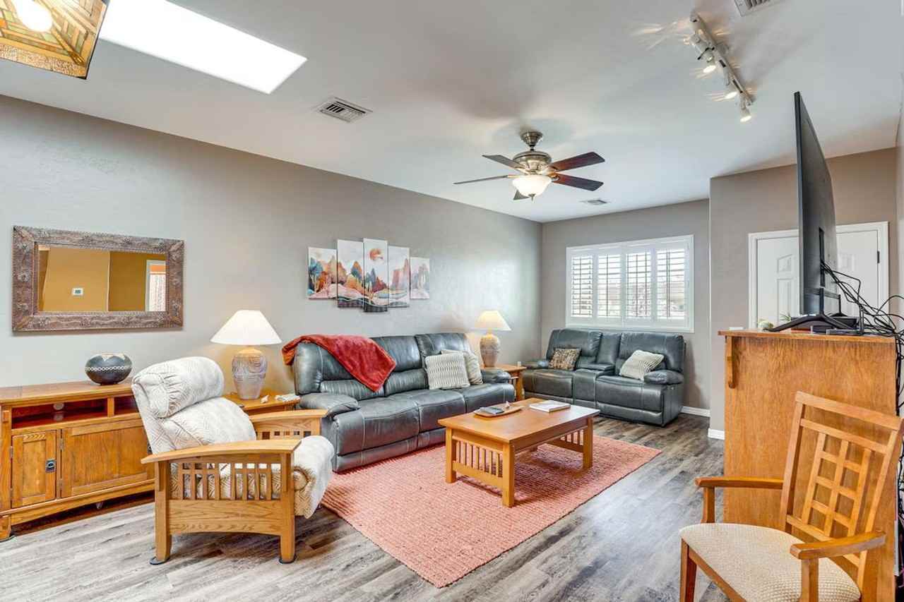 3925 South Vía De Cristal #1385990P - Photo 4 of 27