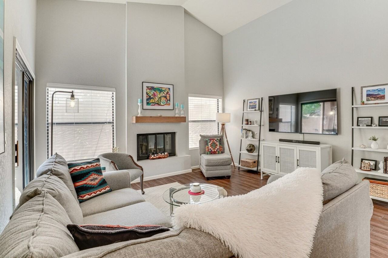 2873 N Marquise Ct #1385935P - Photo 2 of 26