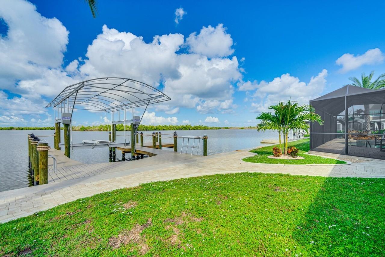 11599 Island Ave #1386077P - Photo 5 of 34