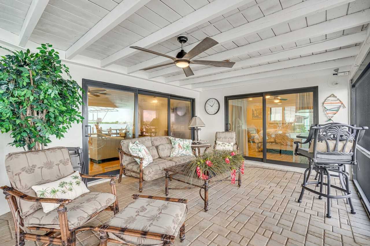 11599 Island Ave #1386077P - Photo 6 of 34