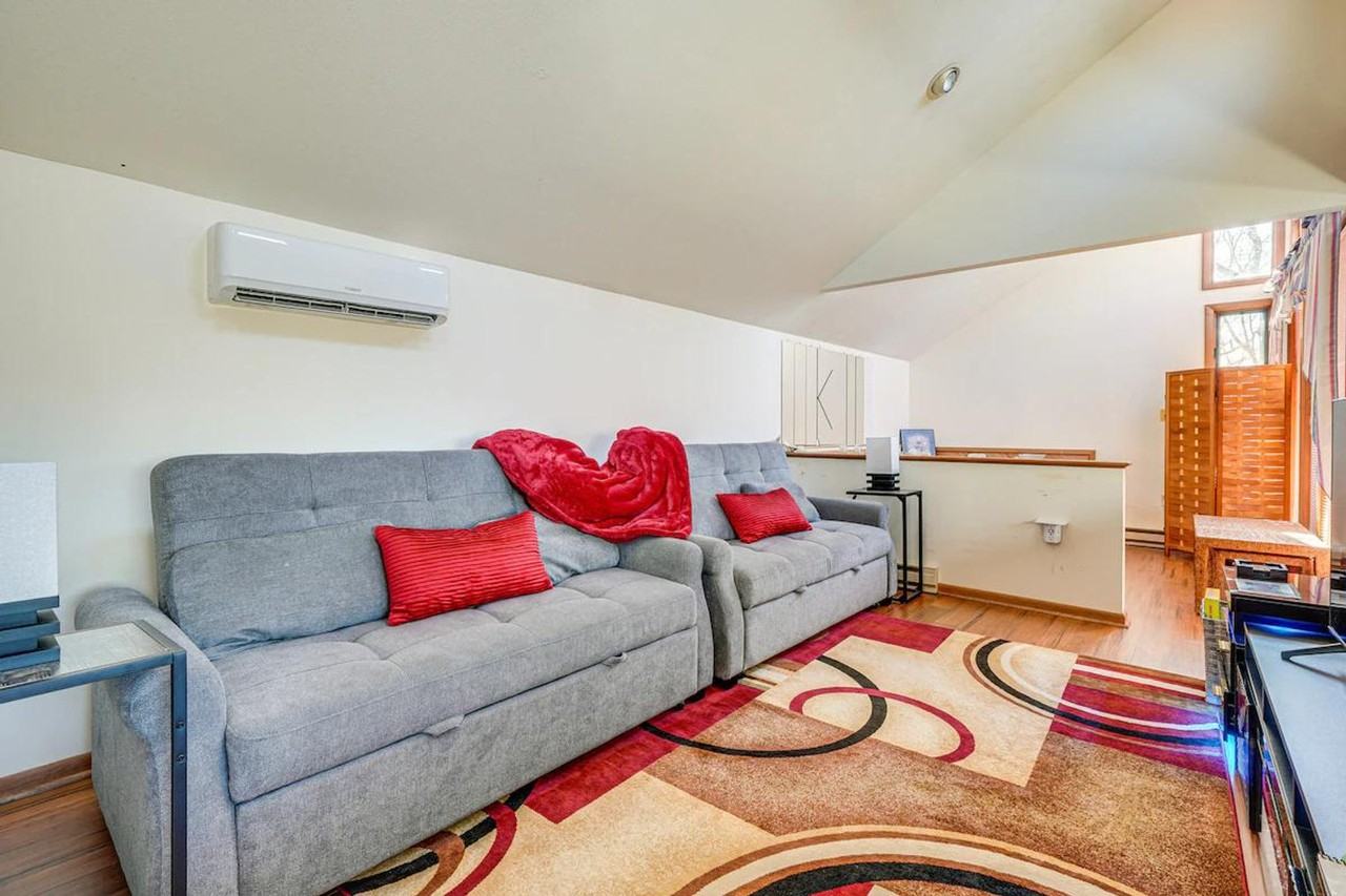 5317 Woodbridge Dr E #1386038P - Photo 5 of 30