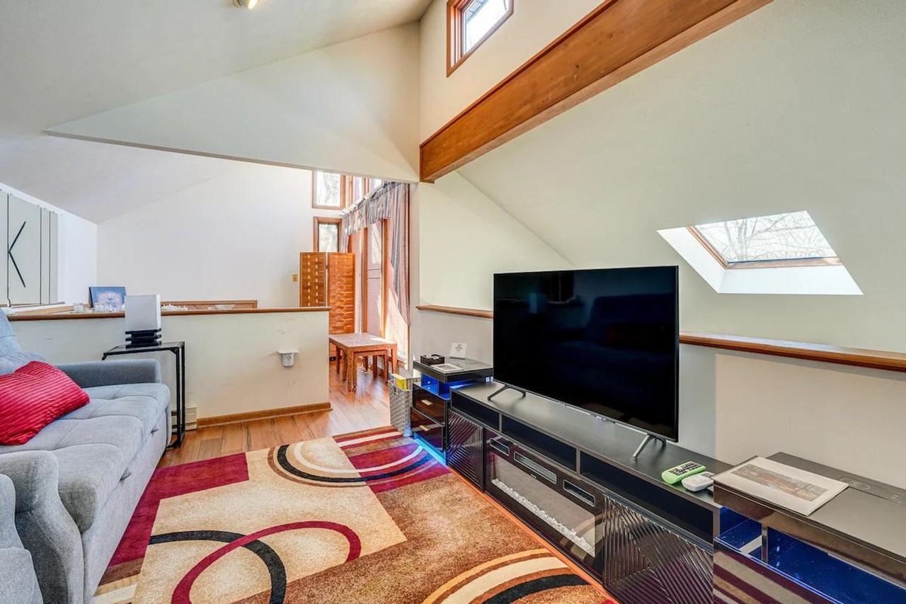 5317 Woodbridge Dr E #1386038P - Photo 6 of 30