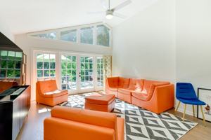 featured image of 15 S Lawsona Blvd