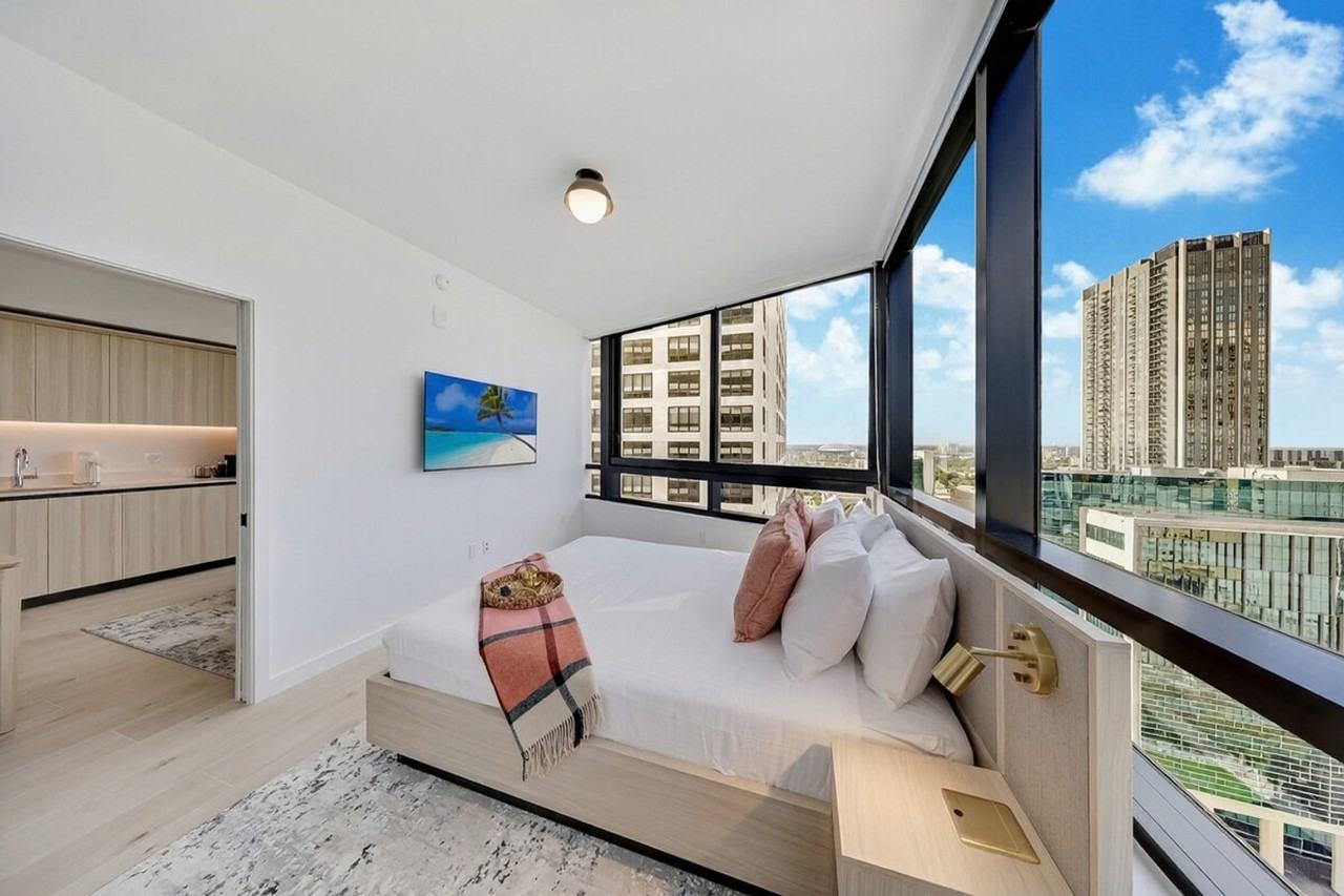 20 Northwest 2nd Street - Photo 6 of 48