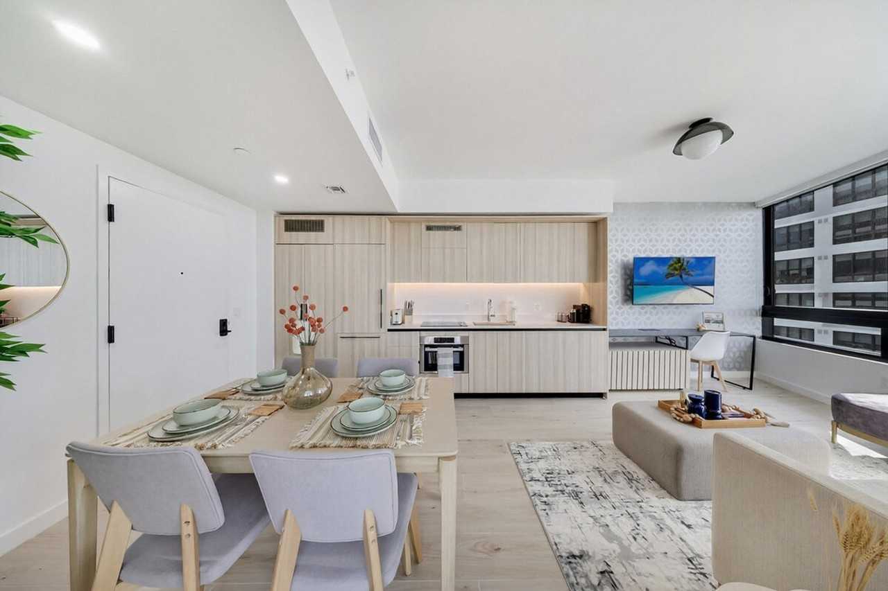 20 Northwest 2nd Street - Photo 4 of 48