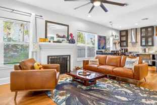 2705 N Poplar Ave - Photo 1 of 1