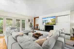 featured image of 4989 Randlett Dr