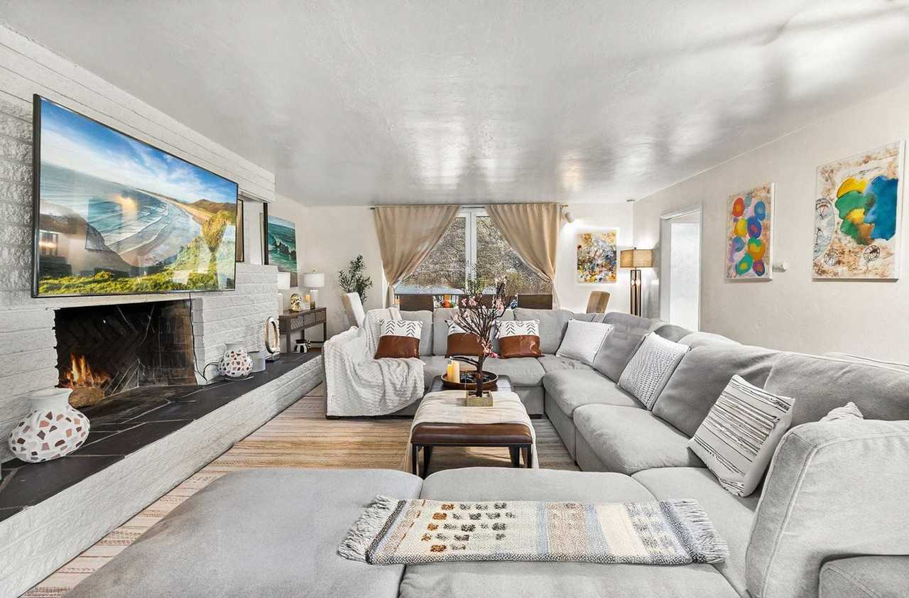 4989 Randlett Dr #1464997P - Photo 3 of 25