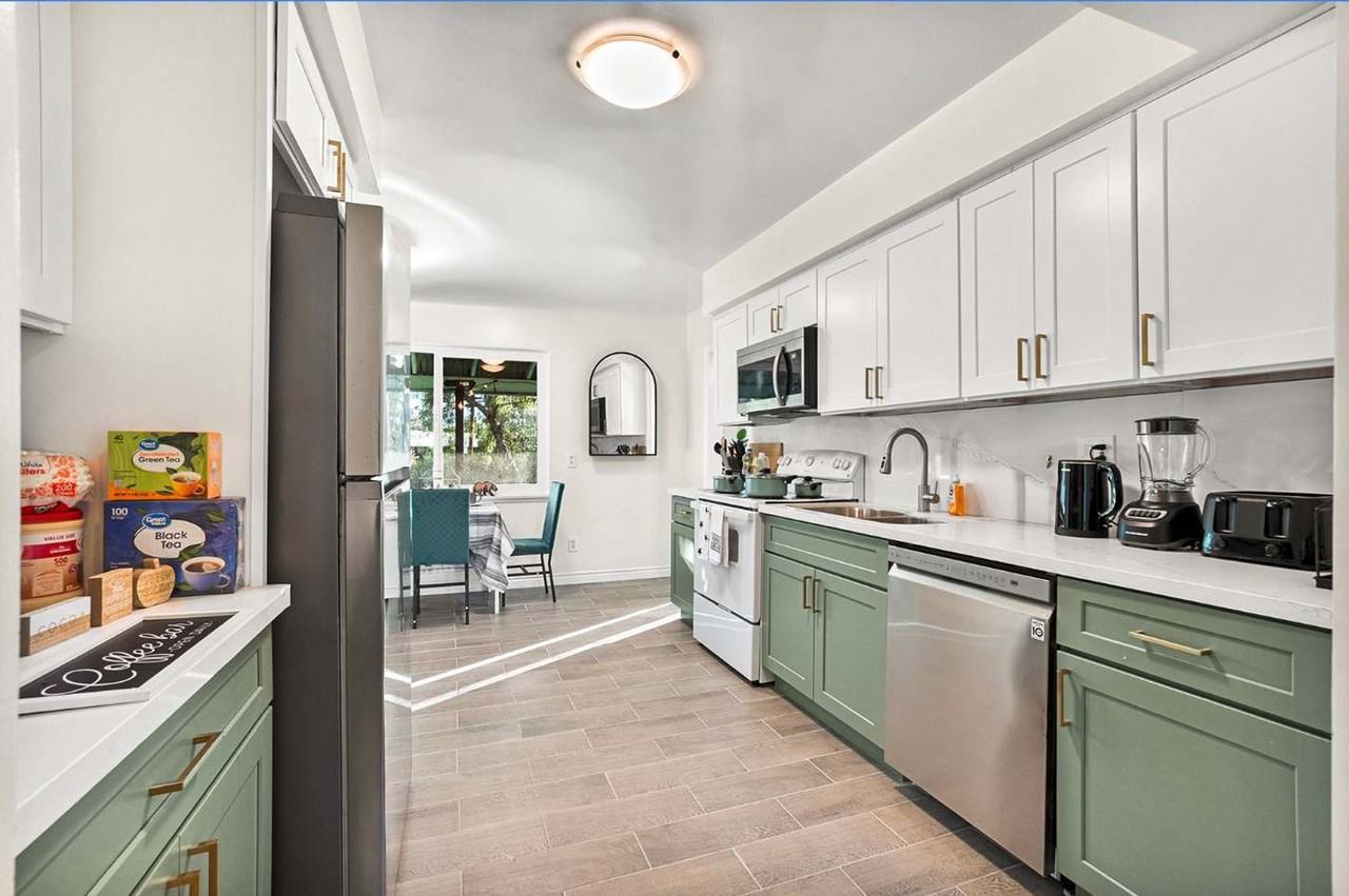 4989 Randlett Dr #1464997P - Photo 5 of 25