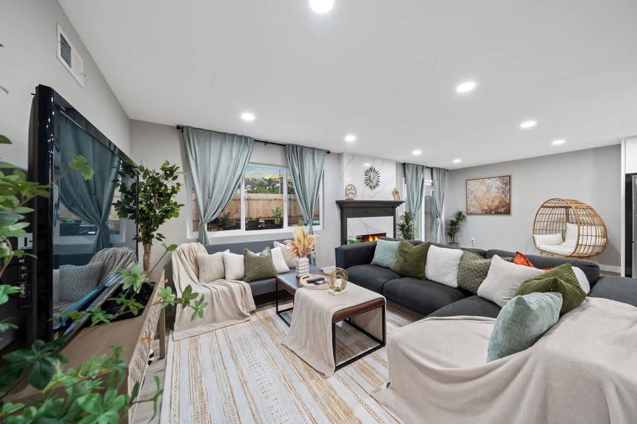 9827 San Diego St #1465009P - Photo 3 of 50