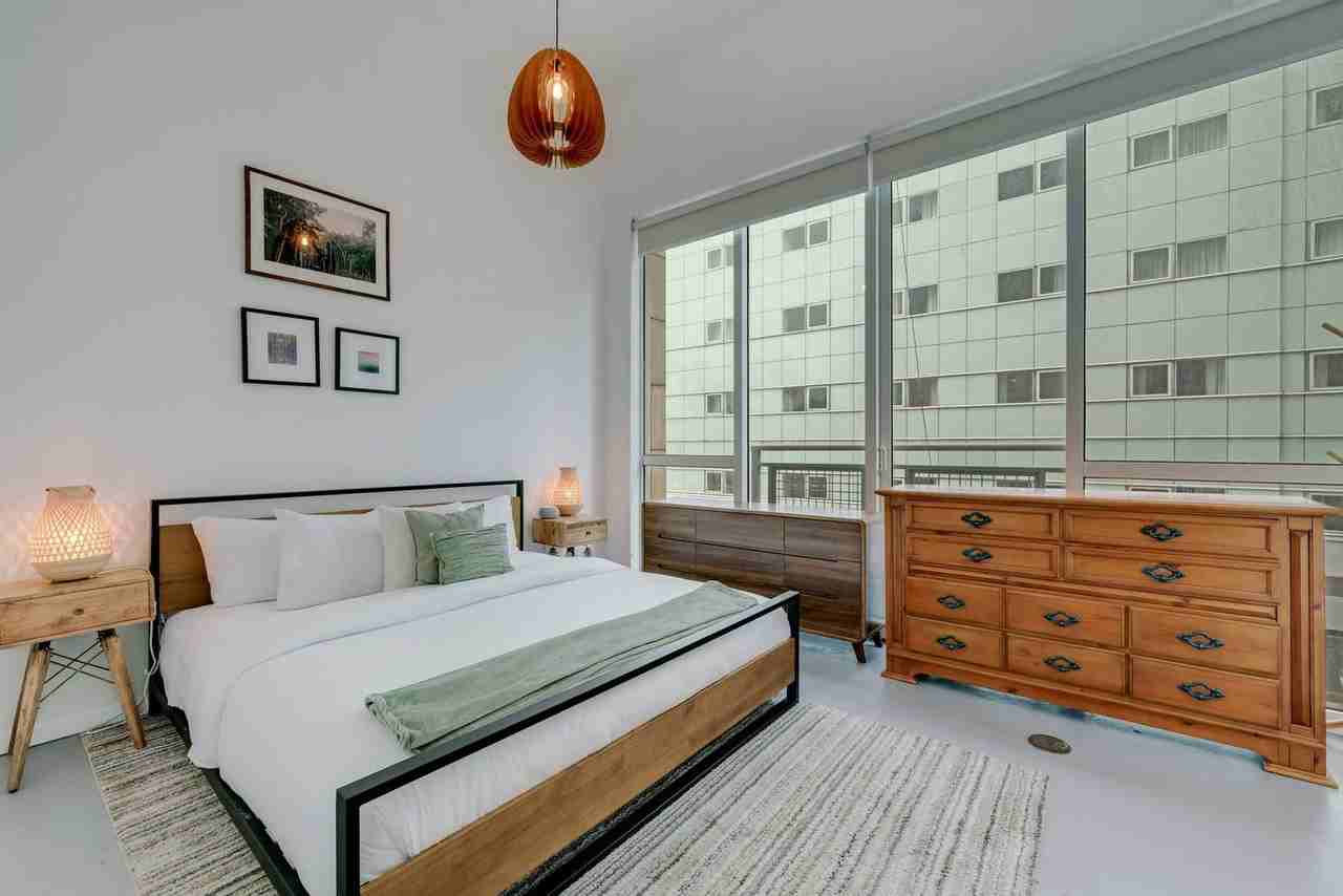 235 Ne 2nd St #1467685P - Photo 7 of 36