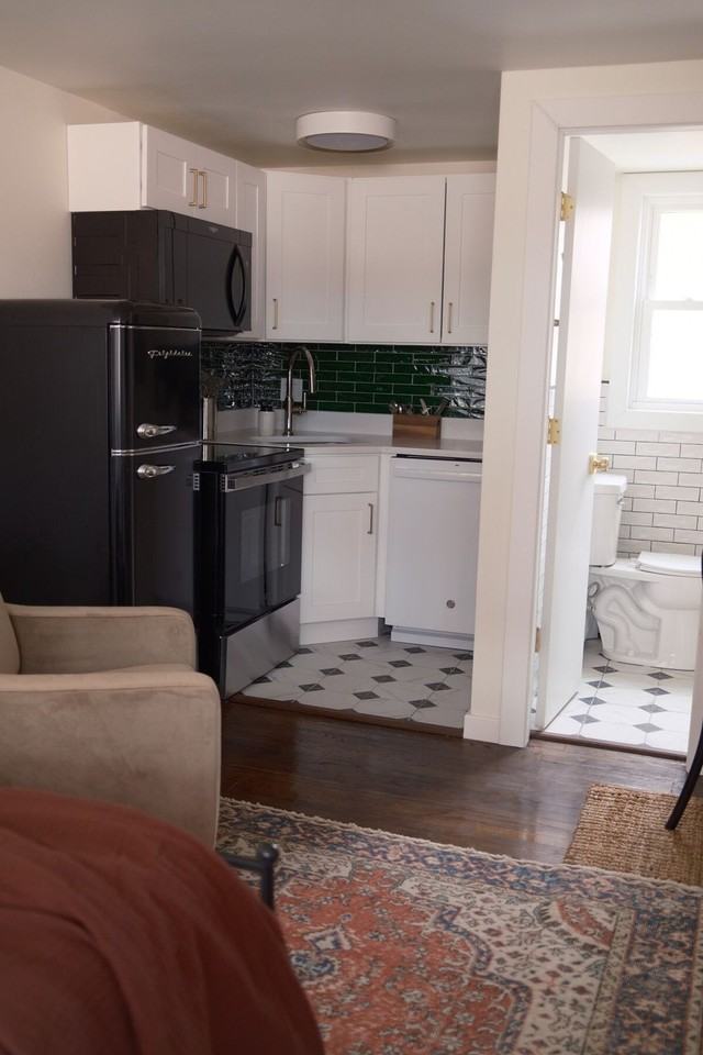 179 W Wilson St #1468340P - Photo 5 of 9