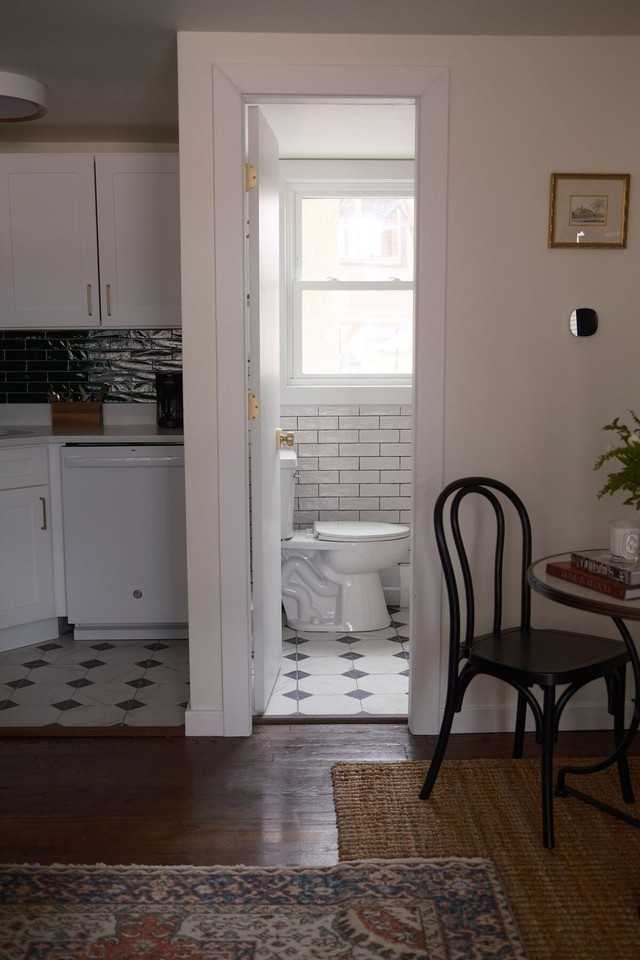 179 W Wilson St #1468340P - Photo 7 of 9