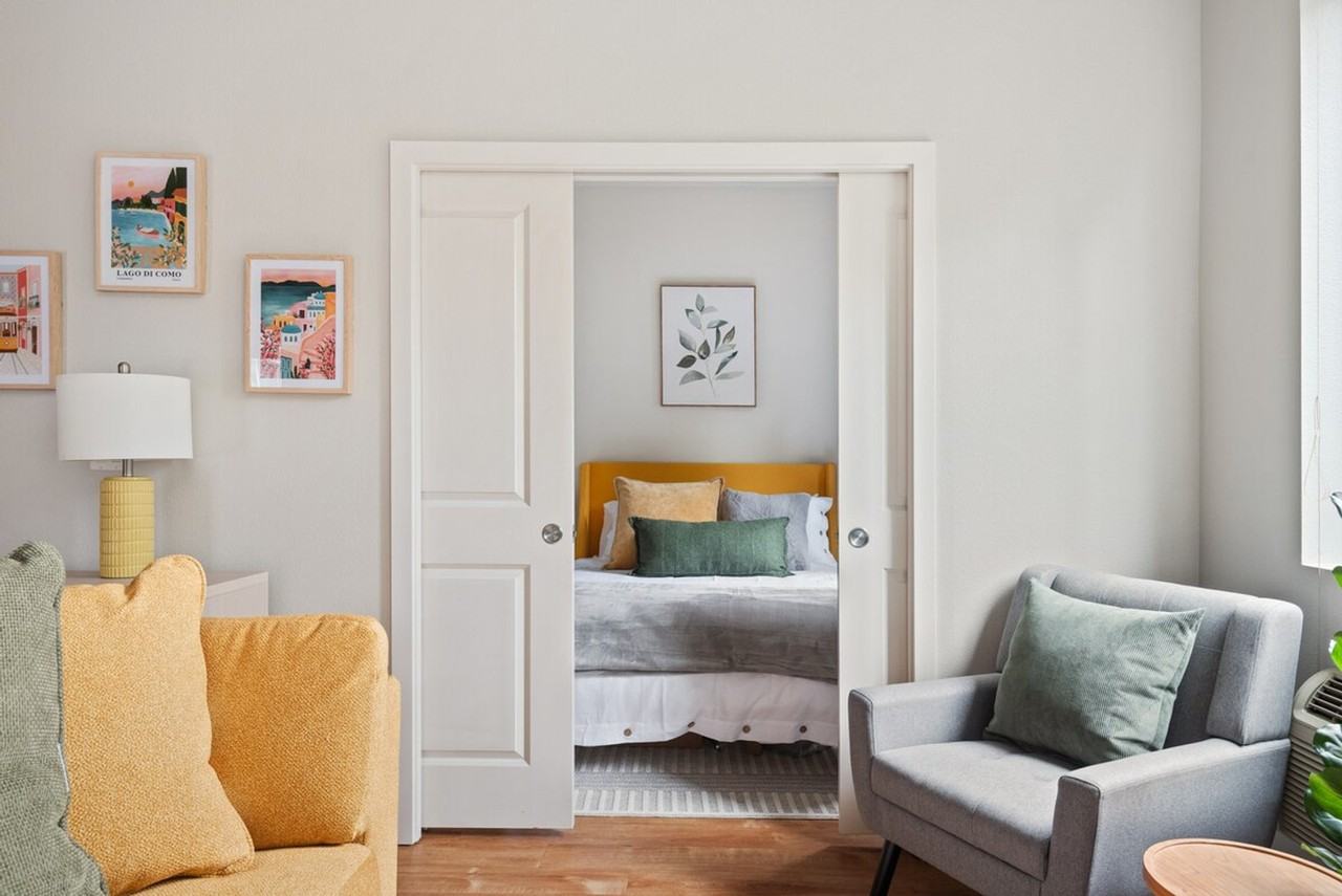 1607 Nw Davis St #1471541P - Photo 2 of 31