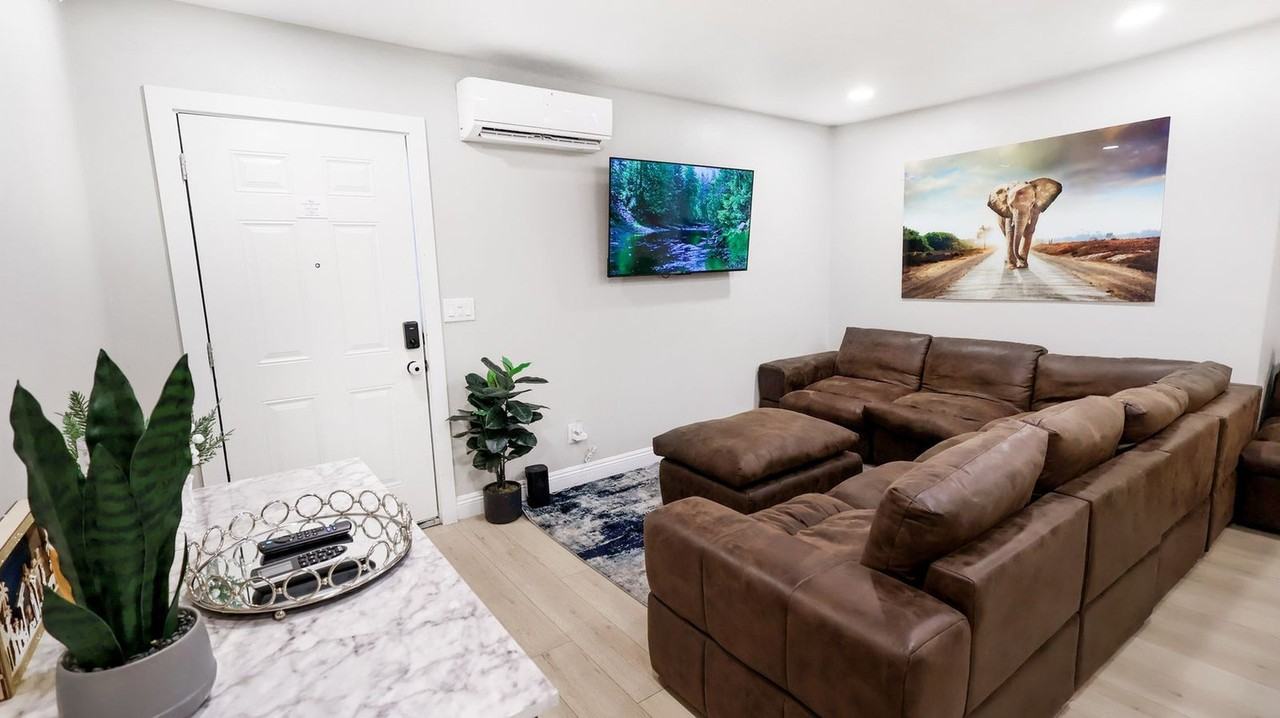 1059 Gillespie Dr #1471794P - Photo 2 of 33