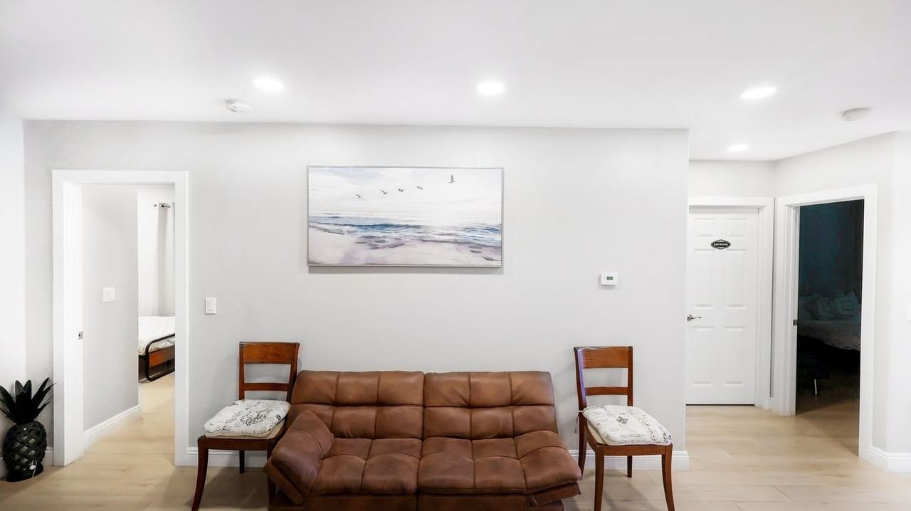 1059 Gillespie Dr #1471794P - Photo 4 of 33