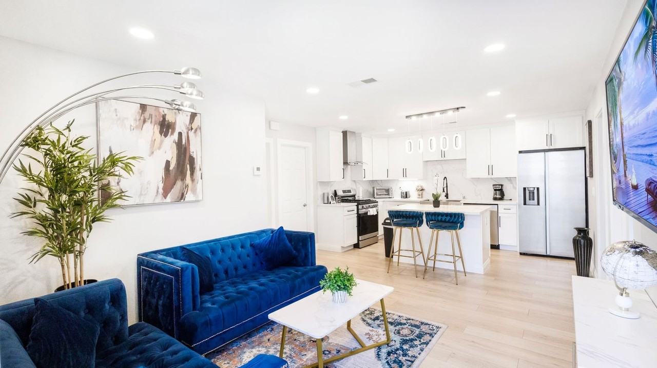 8356 Adams St #1471791P - Photo 4 of 50