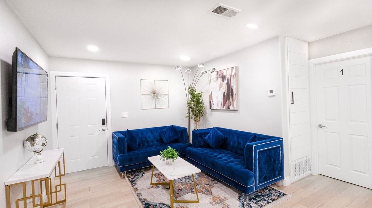 8356 Adams St #1471791P - Photo 5 of 50