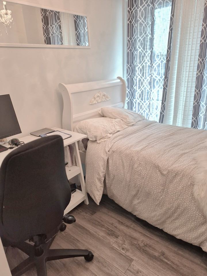 370 Hopewell Avenue - Photo 4 of 6