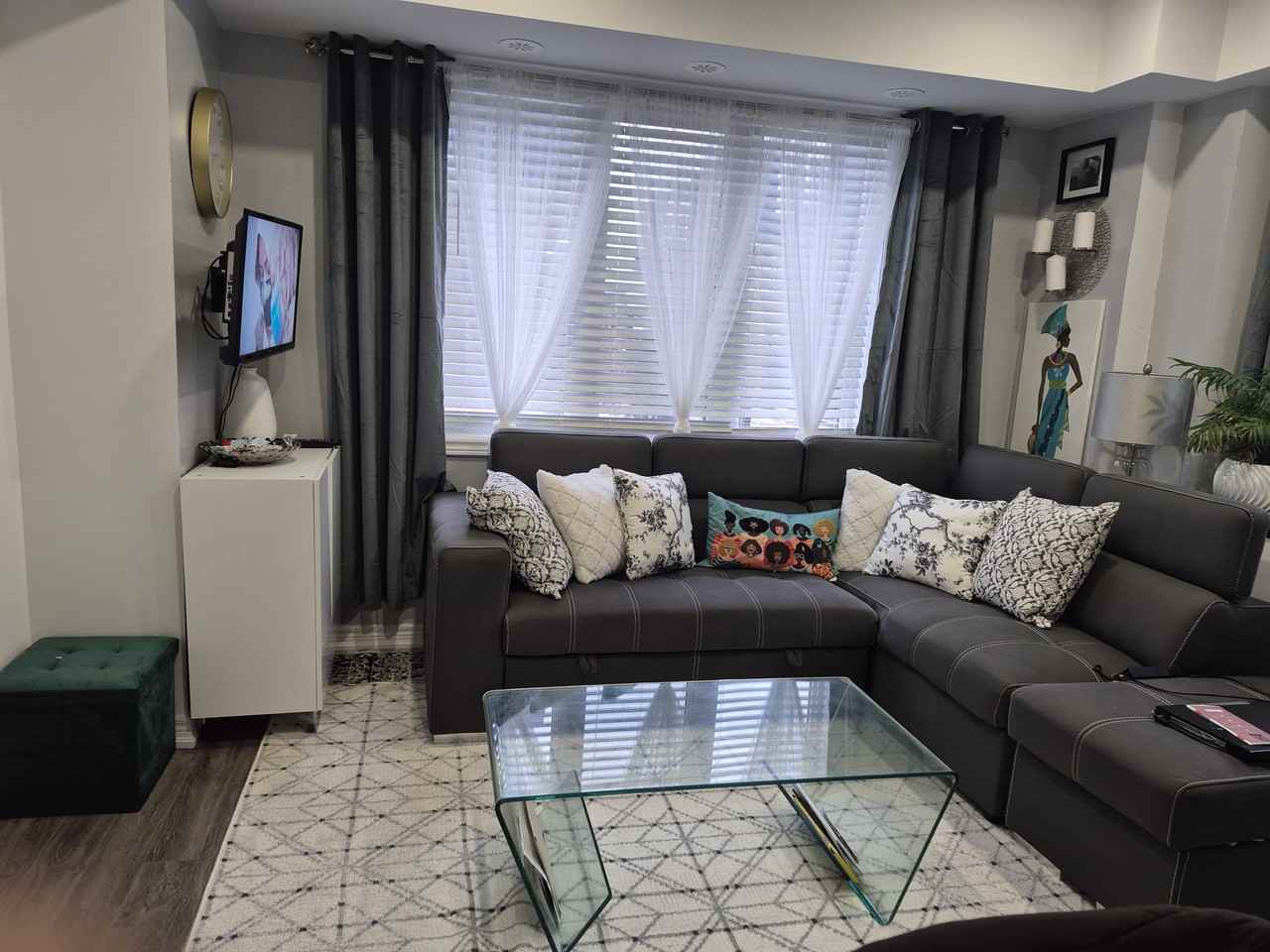 370 Hopewell Avenue - Photo 2 of 6