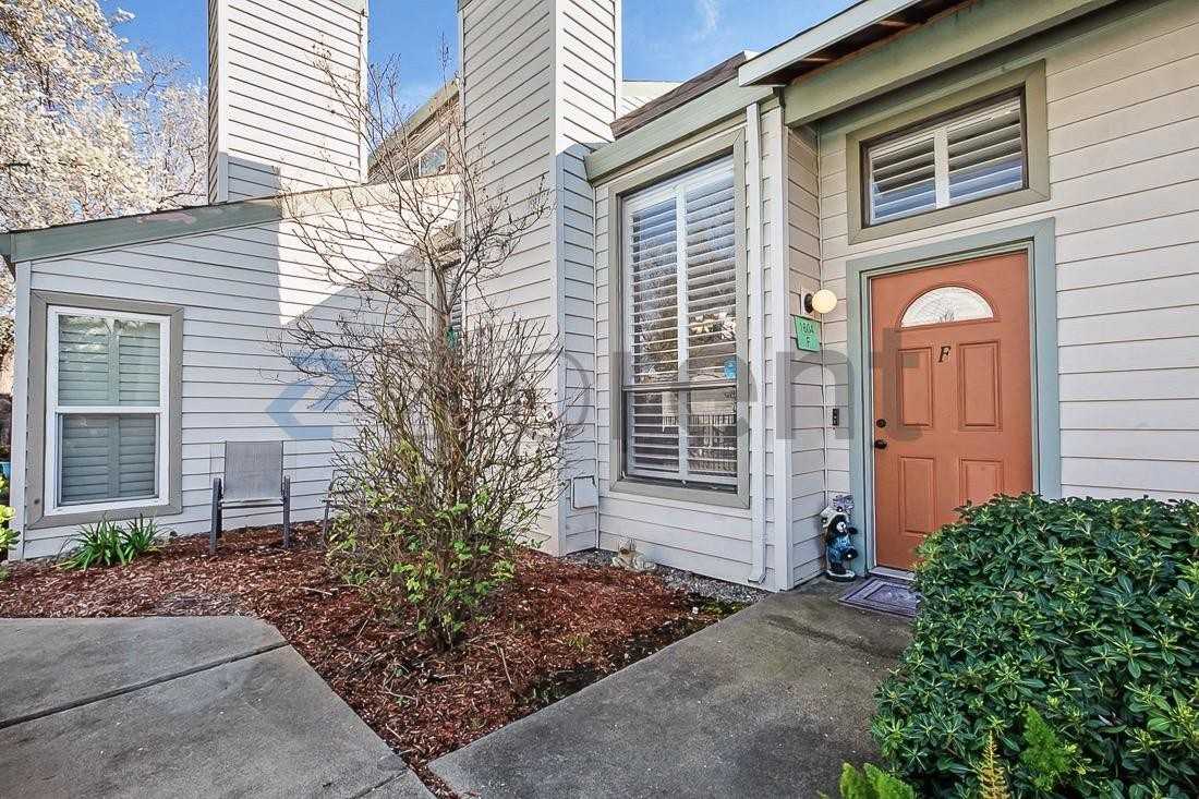 1604 Hood Rd #F - Photo 5 of 40