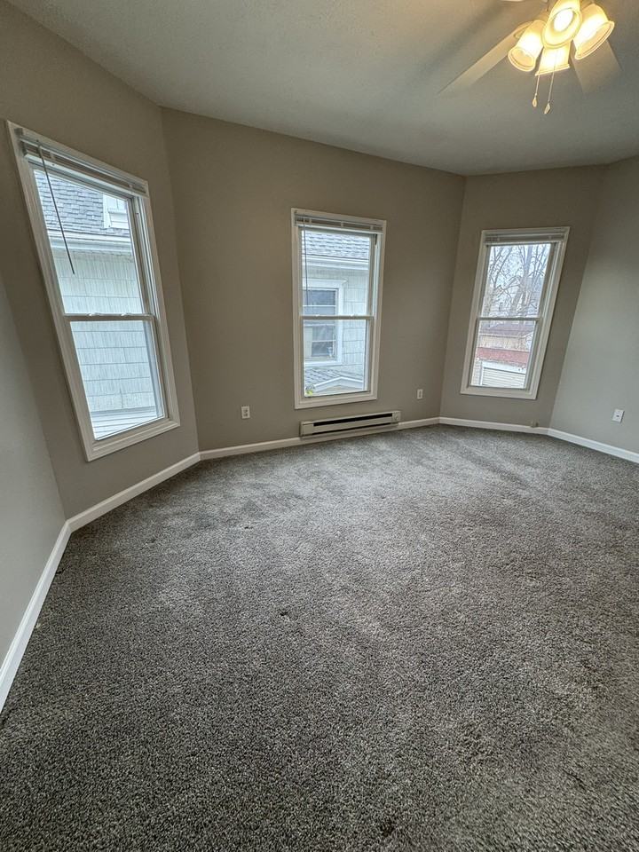 310 E Mulberry St #2 - Photo 7 of 15