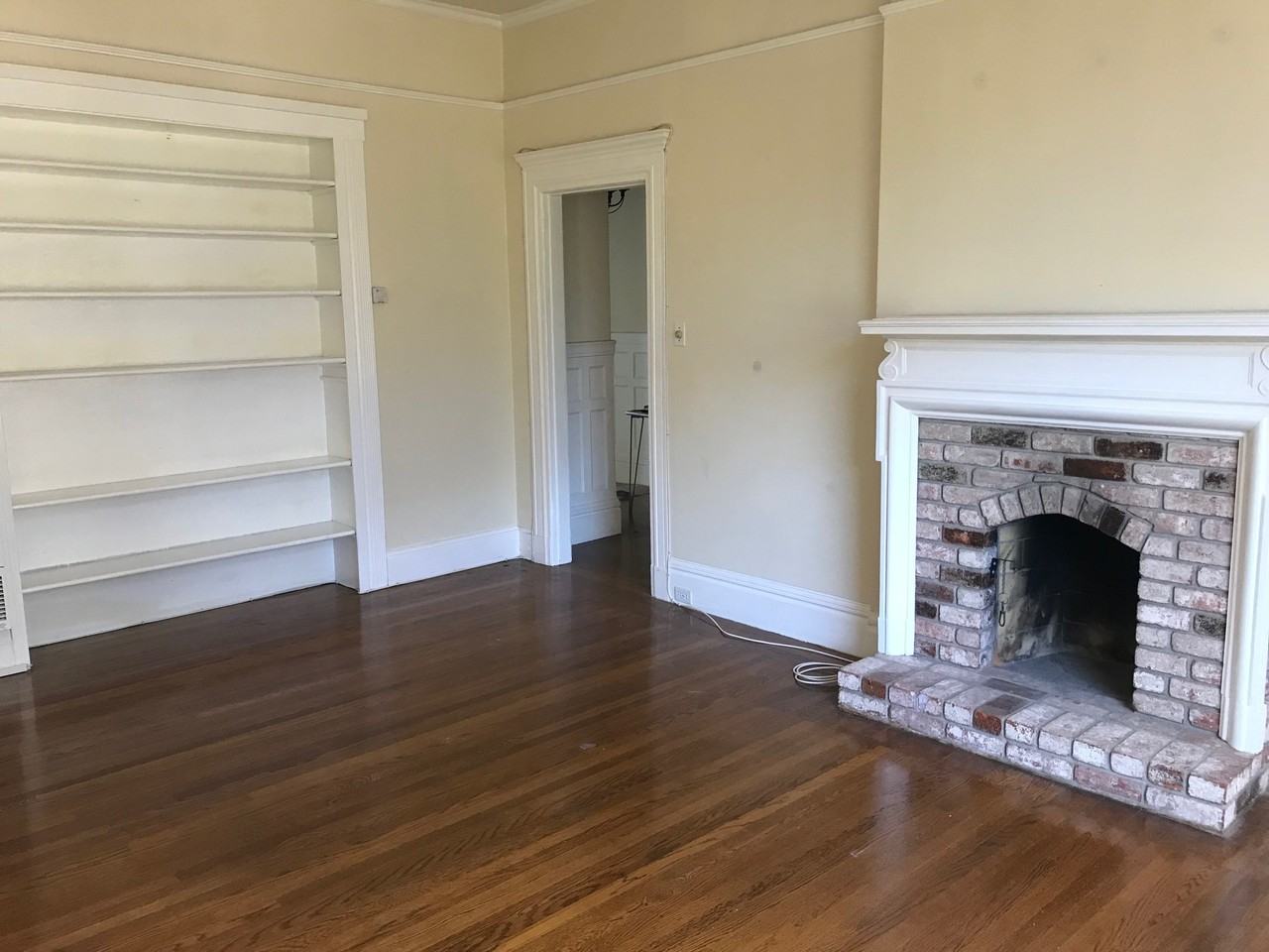 407-409 Cornwall Street #409 - Photo 2 of 2