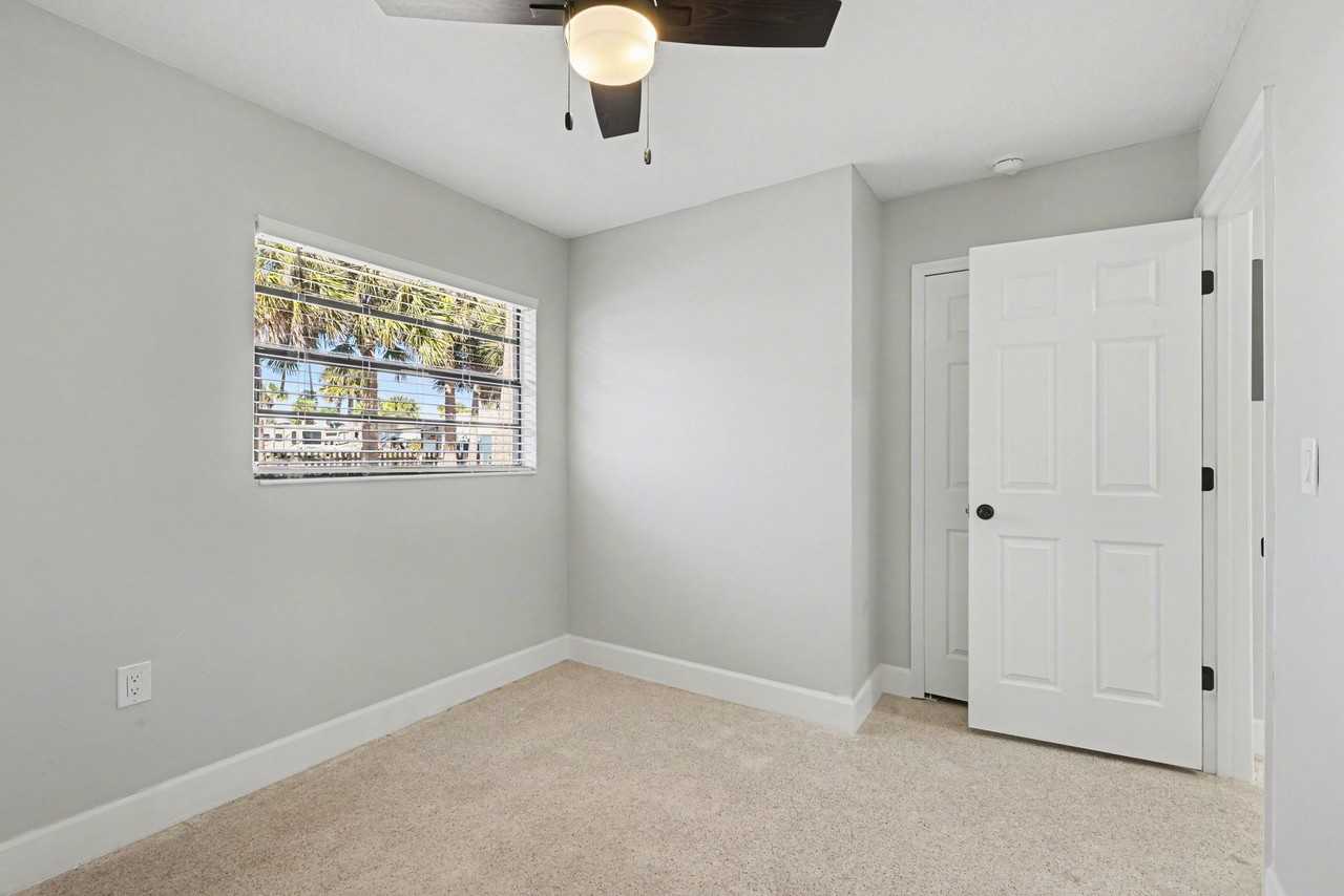 2700 Jimmy Buffett Memorial Highway #11 - Photo 4 of 21